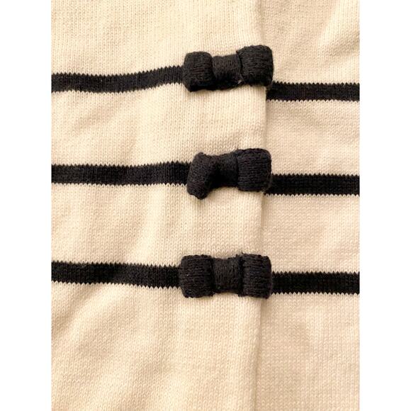 NWT 3 Piece Bundle, Sweater, Skirt and Matching Bow Size 12 - 18 Months - Picture 4 of 5